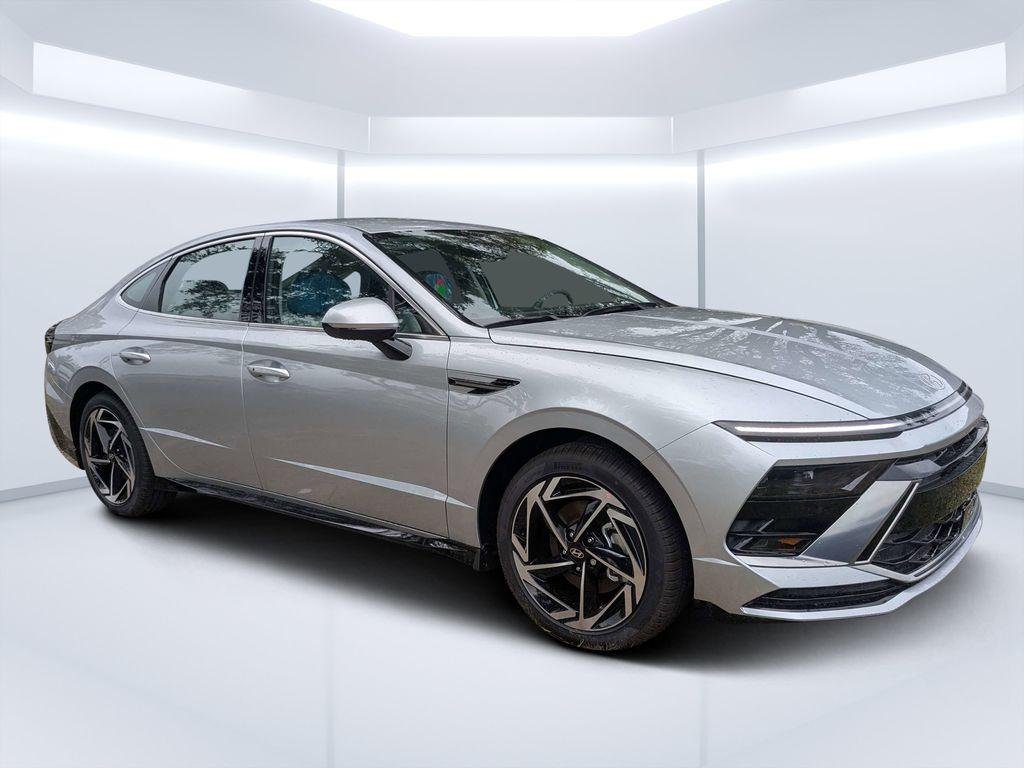 New 2026 Silver Hyundai SEL Sport image 1