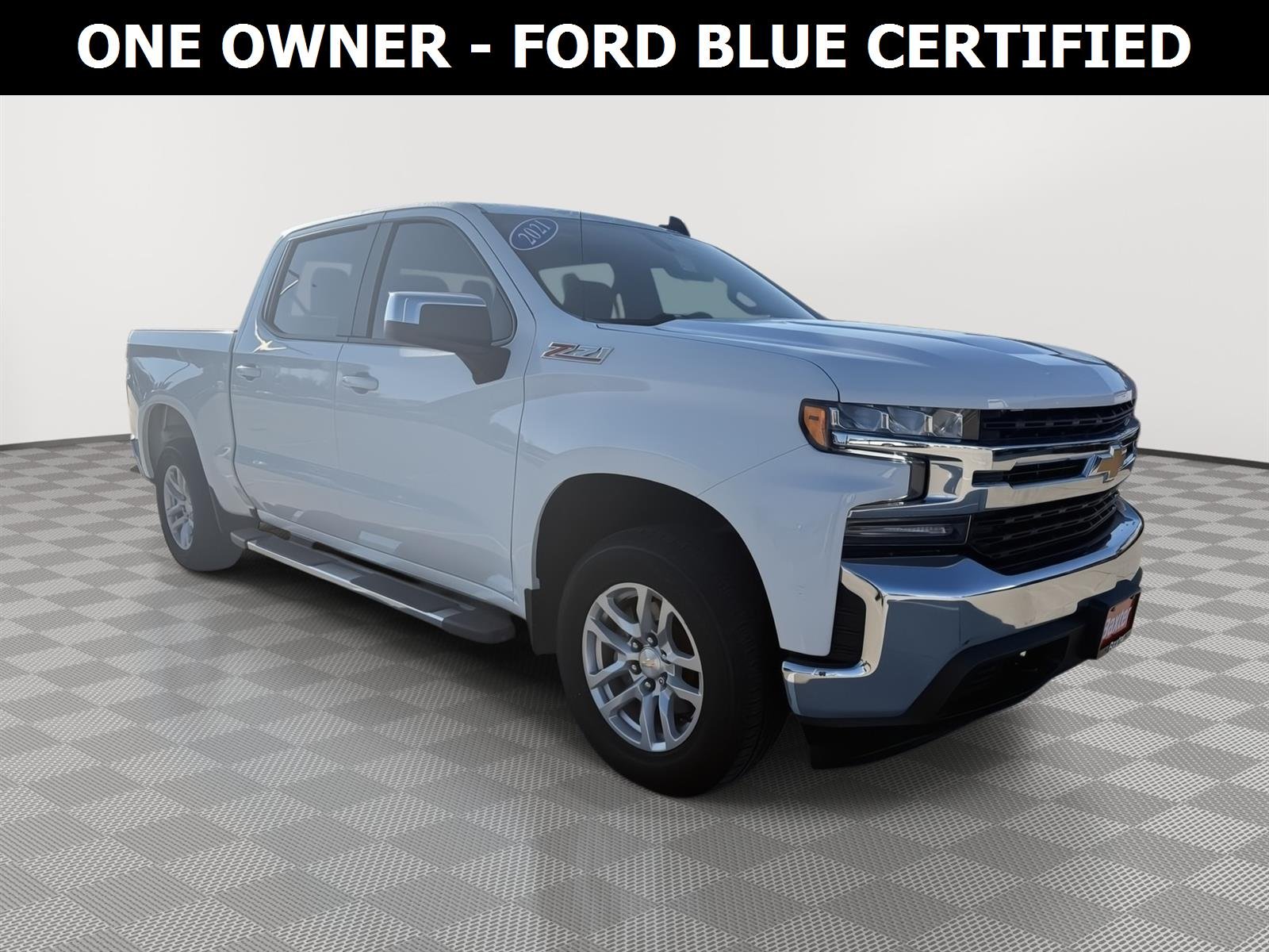 Used 2021 Summit White Chevrolet LT image 1