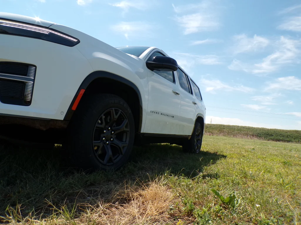 New 2026 Bright White Clearcoat Jeep Limited Altitude image 16