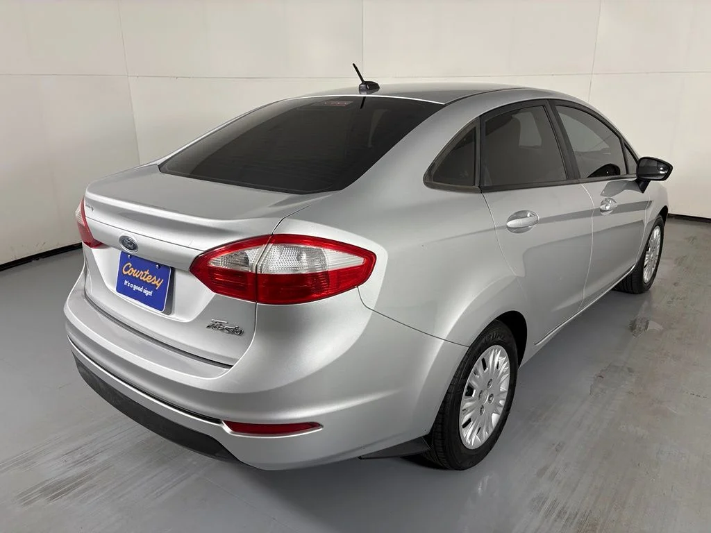Used 2015 Silver Ford S image 8