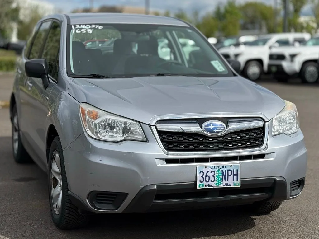 Used 2014 Silver Subaru 2.5i image 7