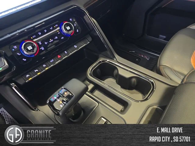 Used 2024 White GMC AT4 image 25