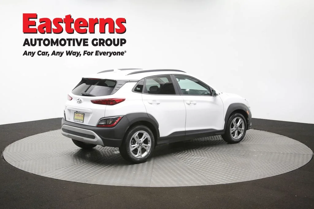 Used 2023 White Hyundai SEL image 40