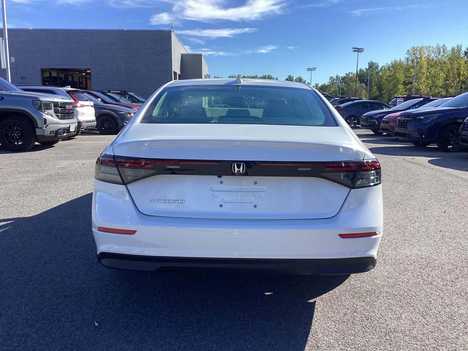 Used 2023 Platinum White Pearl Honda EX image 6