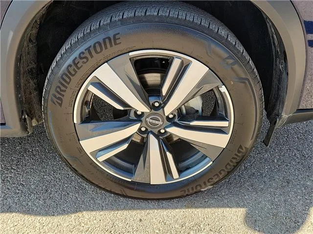 Used 2026 Blue Nissan  image 7