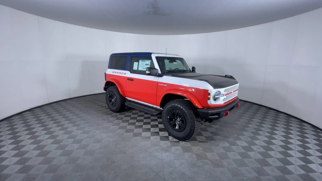 2025 Ford Bronco 2-Door Stroppe