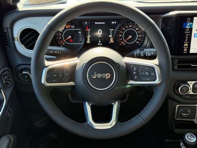 2025 Jeep Wrangler 4-Door Sahara - Photo 26