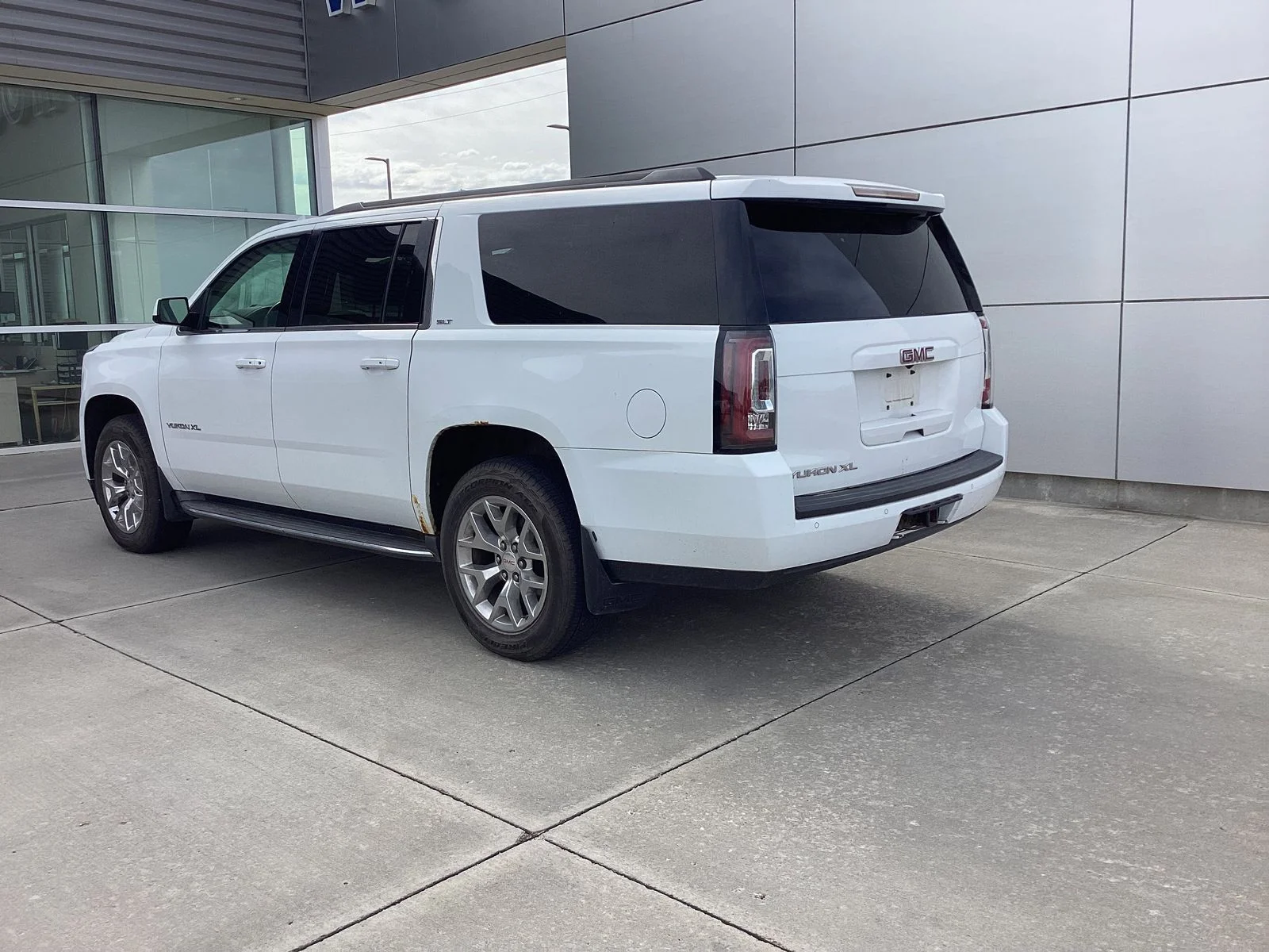 Used 2016 GMC Yukon XL SLT with VIN 1GKS2GKC8GR112767 for sale in Plattsmouth, NE