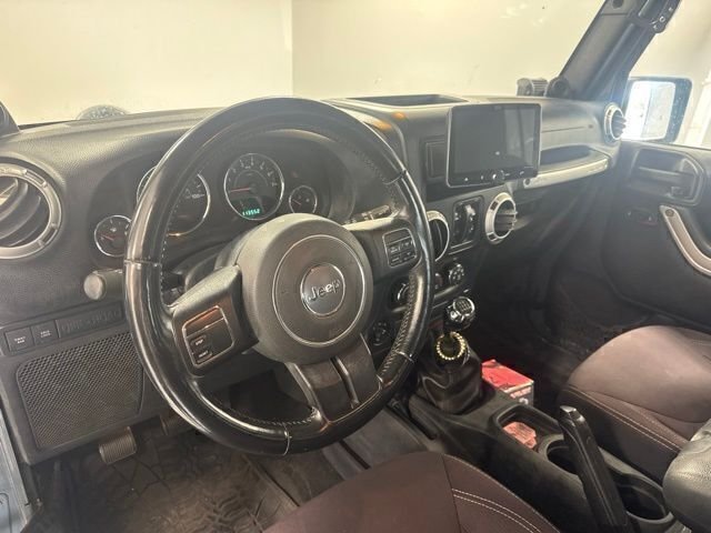Used 2014 Gray Jeep Unlimited Rubicon image 13