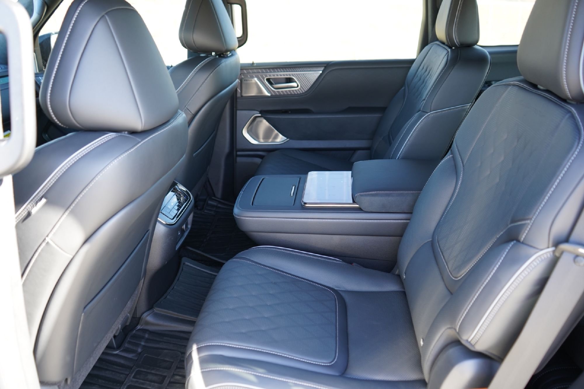 2026 INFINITI QX80 Autograph - Photo 22