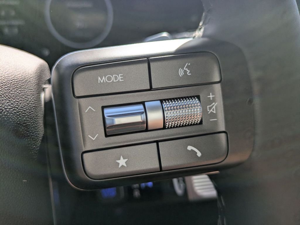 New 2026 White Hyundai SEL Premium image 17