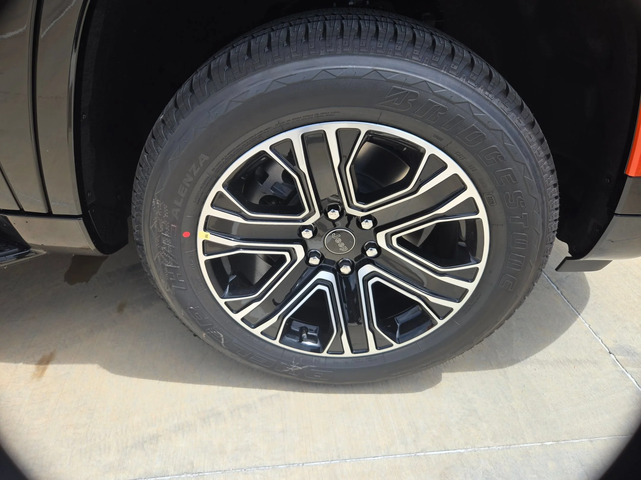 New 2026 High Gloss Black Exterior Paint Jeep  image 26