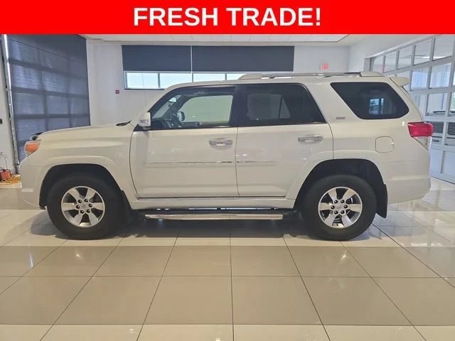 Used 2012 White Toyota SR5 image 2