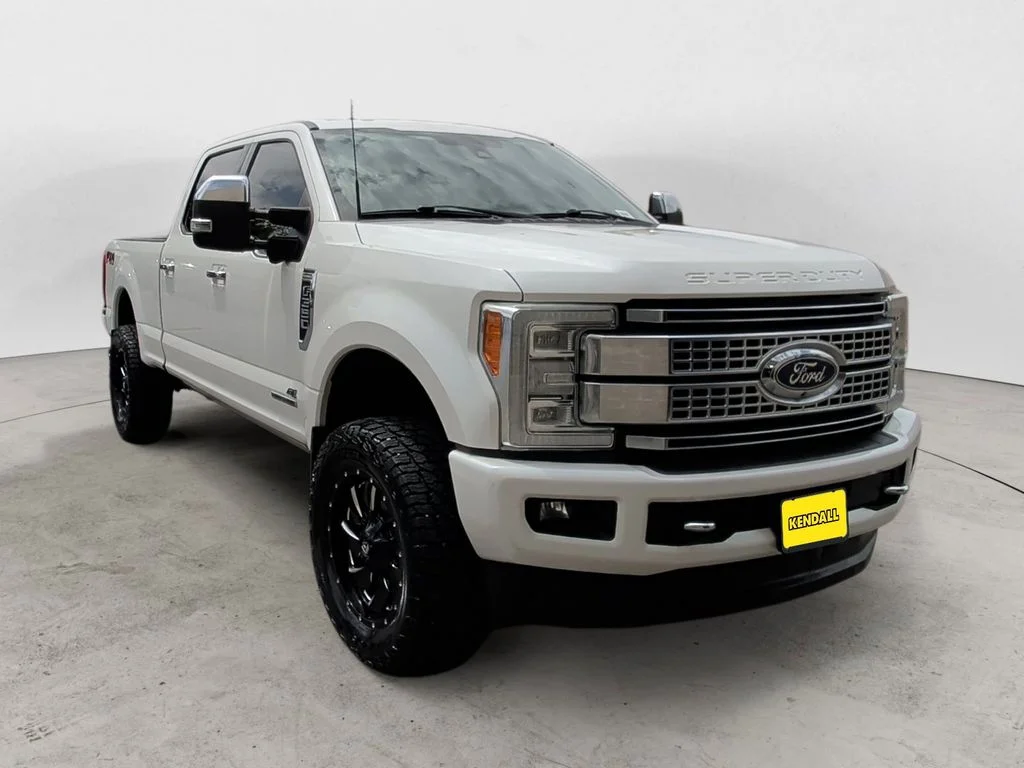 Used 2017 White Ford Platinum image 7