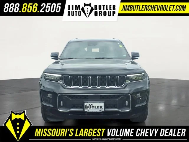 Certified Used 2023 Black Jeep Overland image 31
