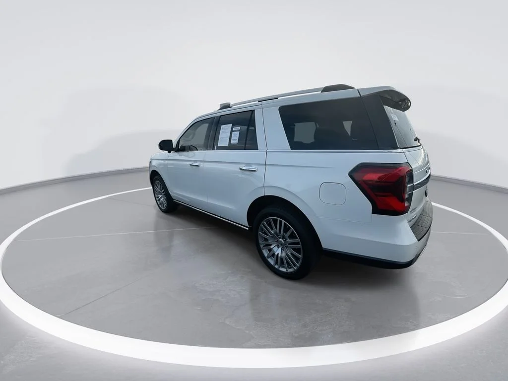 Used 2023 White Ford Limited image 6