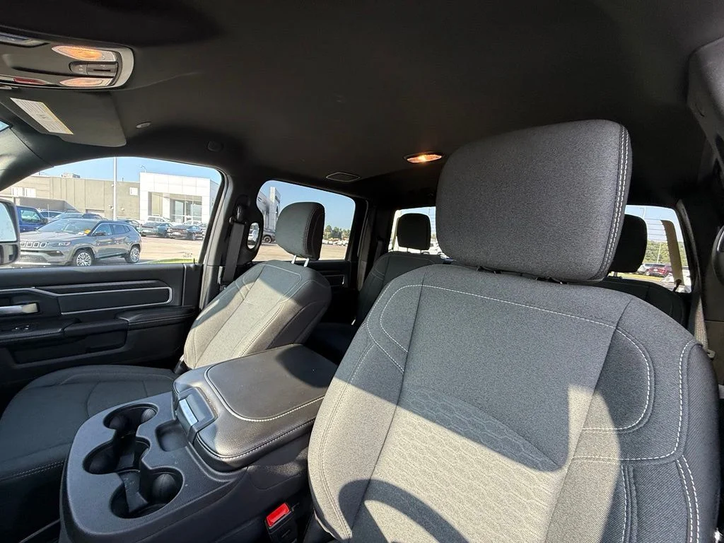 Used 2025 White Ram Big Horn image 21