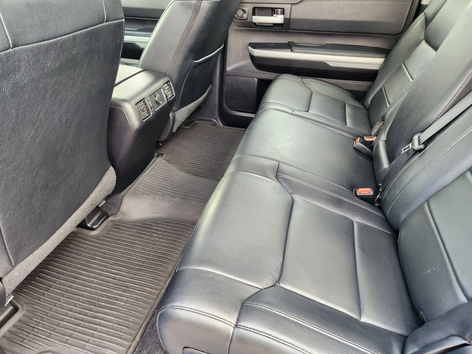 Used 2020 Blue Toyota SR5 image 30
