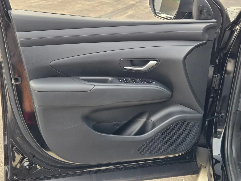 New 2026 Phantom Black Hyundai SEL image 17