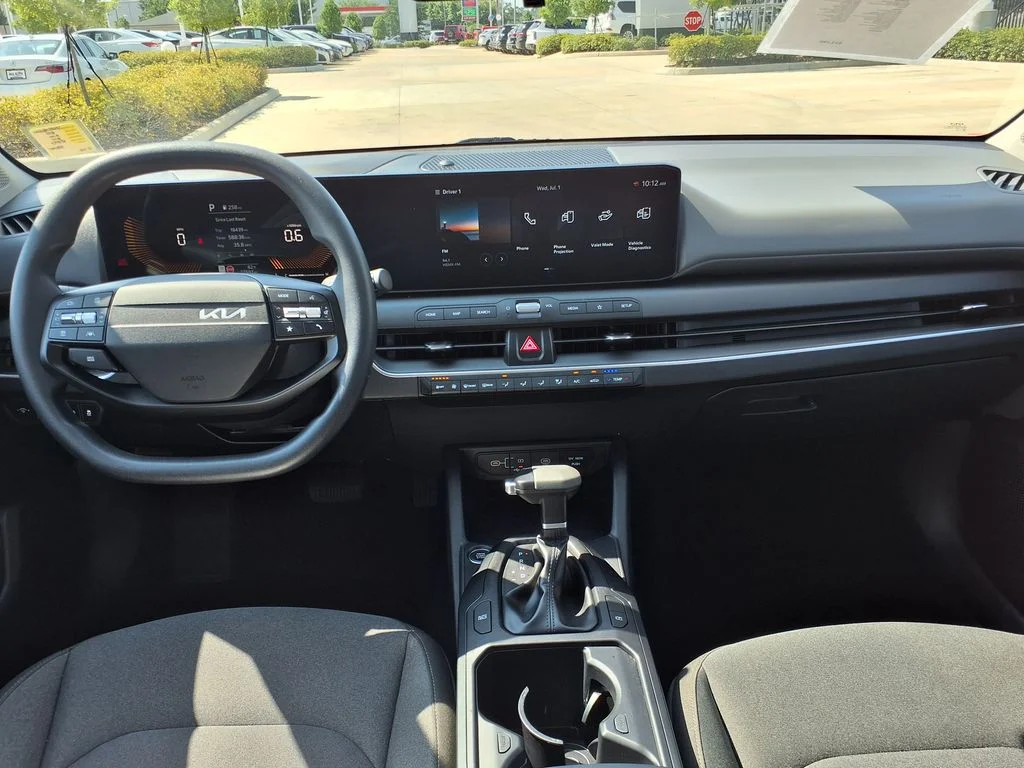 Used 2025 Red Kia LXS image 19