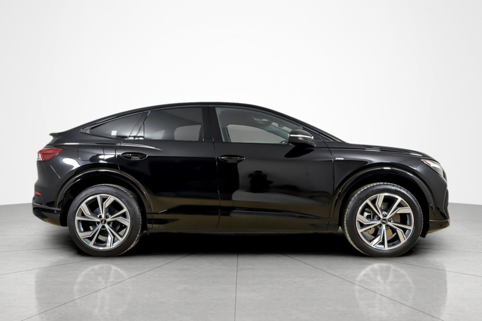 Certified Used 2023 Mythos Black Metallic Audi Premium Plus 50 quattro image 6