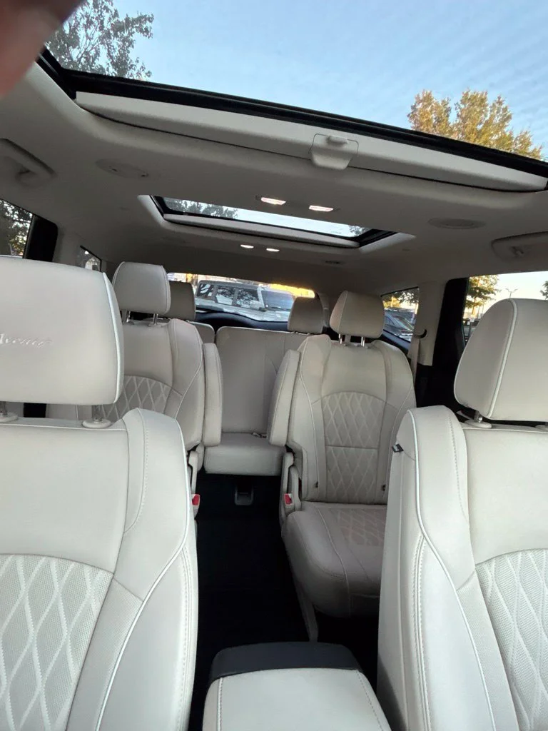 Used 2023 White Buick Avenir image 34