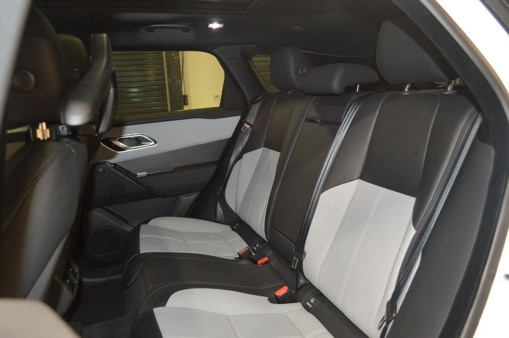 Used 2026 Fuji White Land Rover S image 34