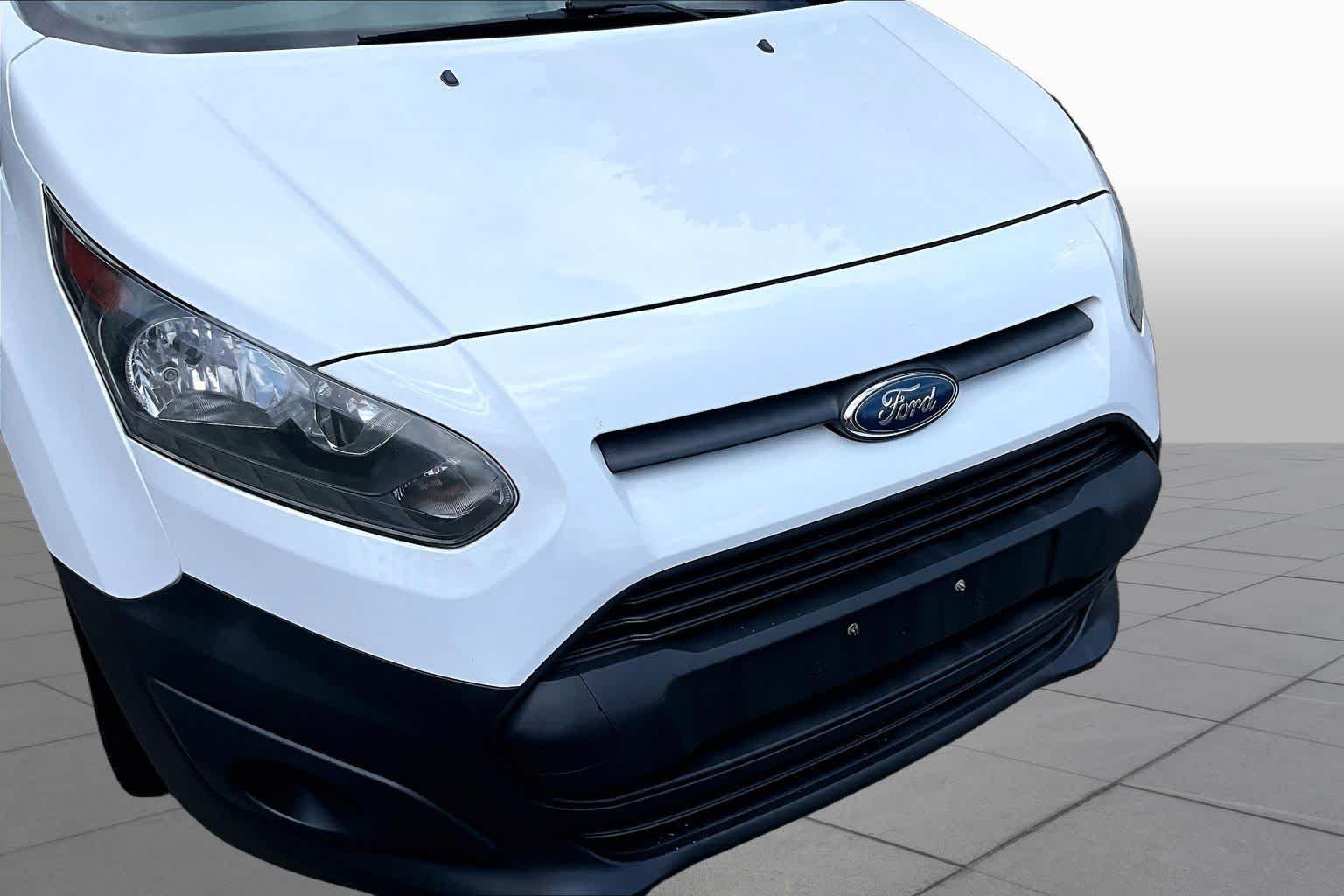 Used 2018 Frozen White Ford XL image 29