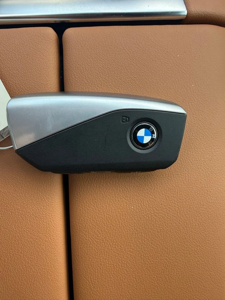 Used 2026 White BMW xDrive40i image 18