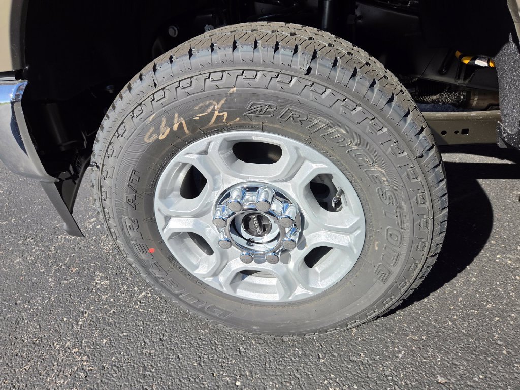 New 2027 Marsh Gray Metallic Ford F-250® XLT image 25