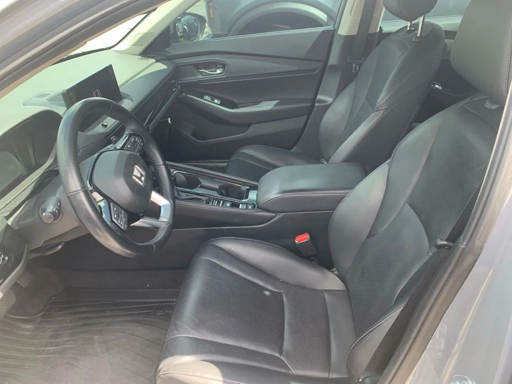 Used 2024 Gray Honda Touring image 3