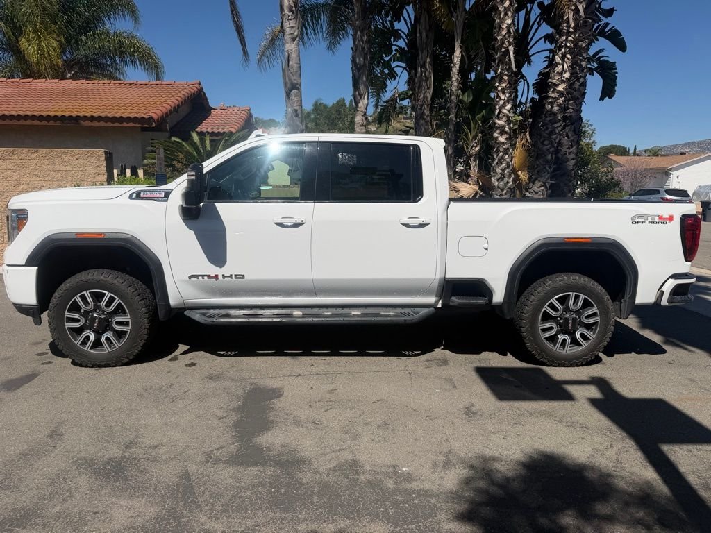 Used 2021 White GMC AT4 image 3