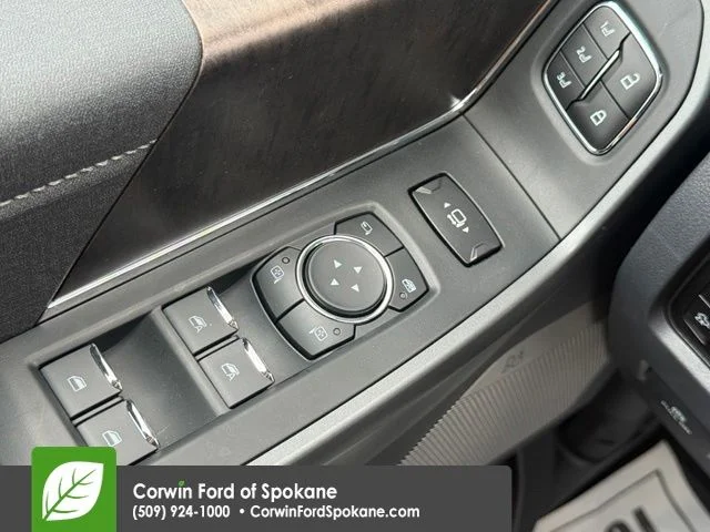 New 2026 Gray Ford Lariat image 19