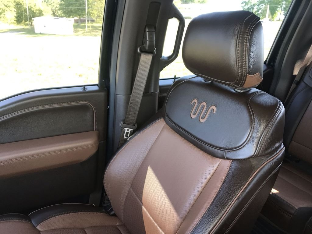 Used 2025 Blue Ford King Ranch image 25