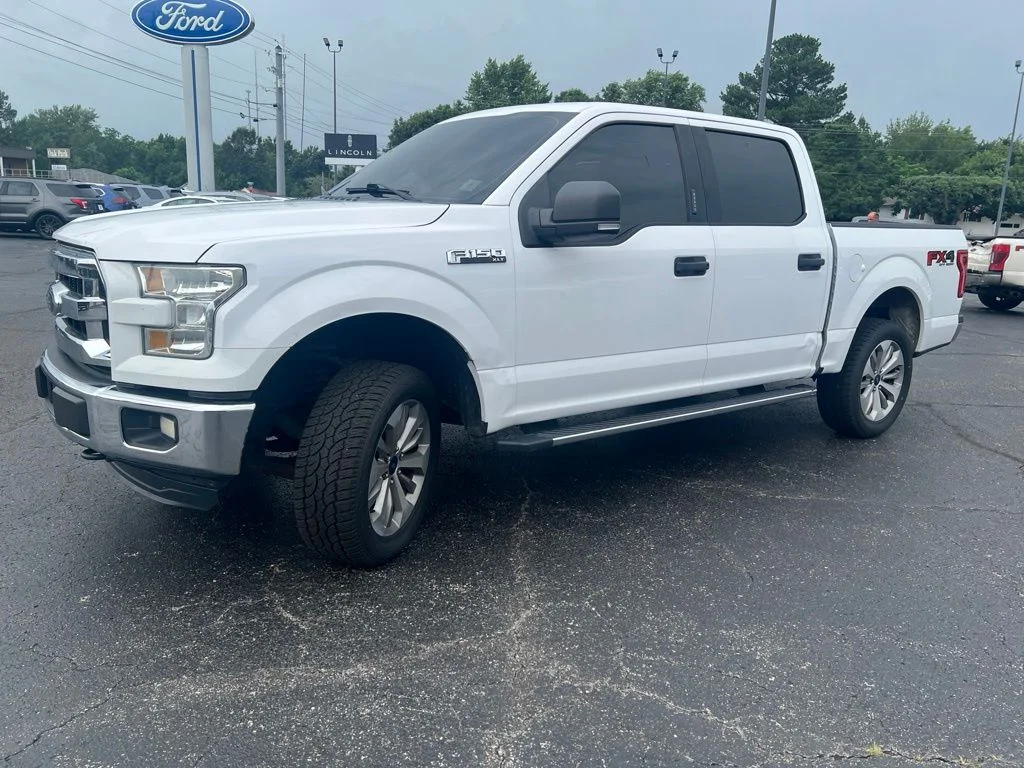 Used 2016 Oxford White Ford XLT image 8