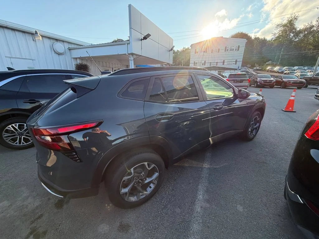 2026 Chevrolet Trax LT - Photo 6