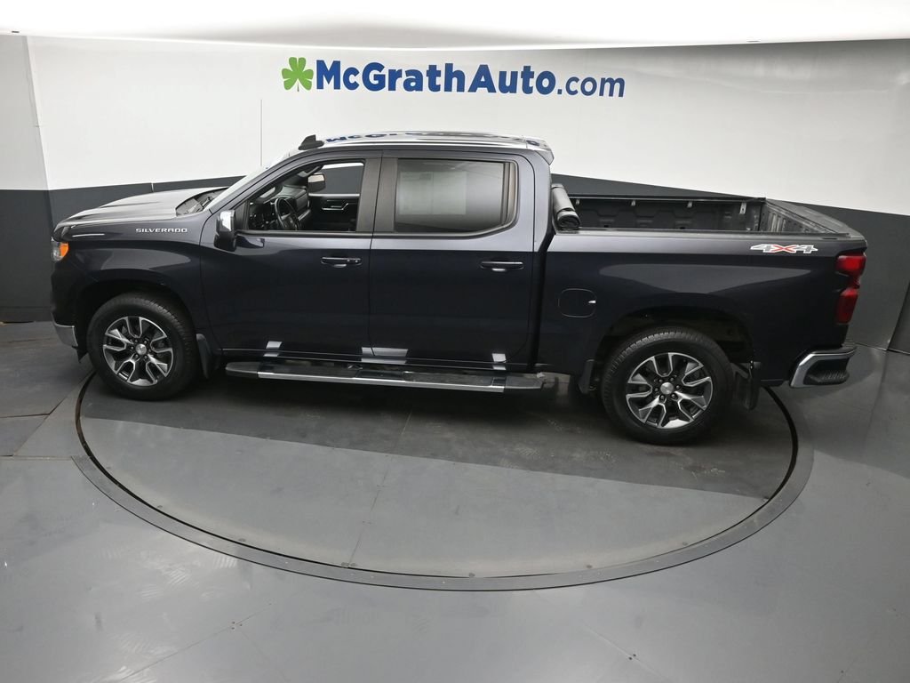 Used 2023 Gray Chevrolet LT image 24