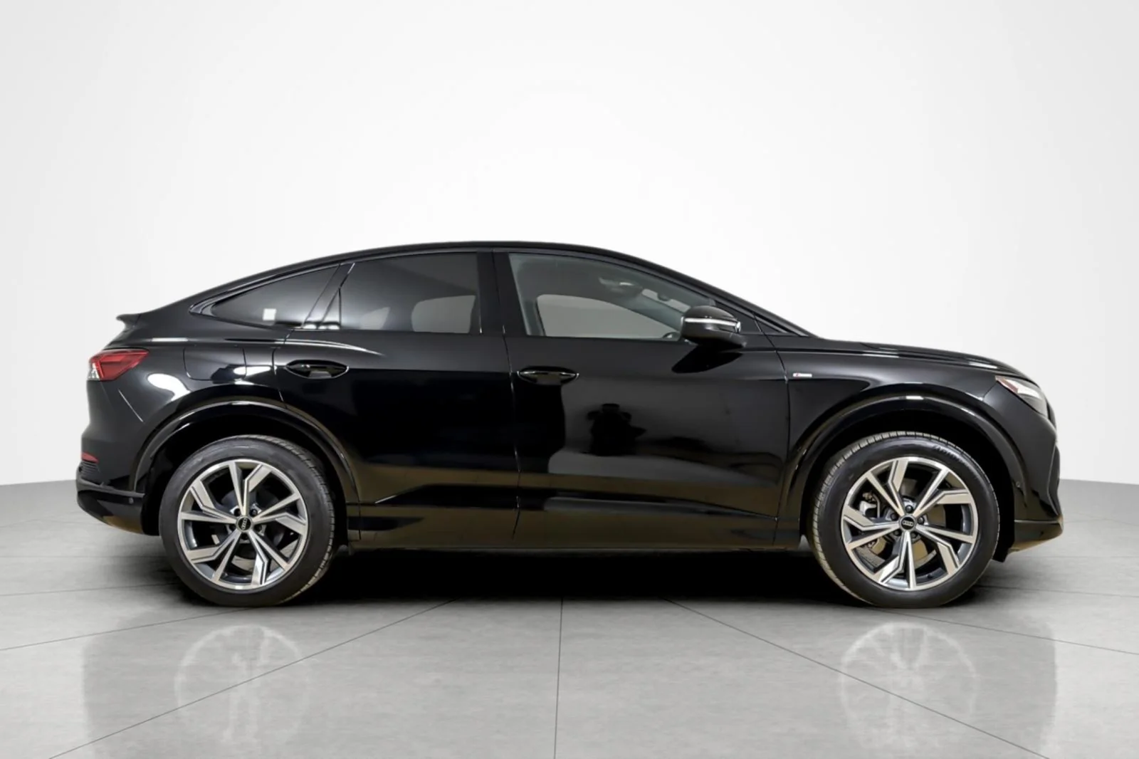 Certified Used 2023 Mythos Black Metallic Audi Premium Plus 50 quattro image 6