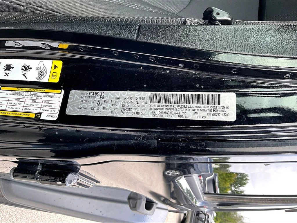 Used 2018 Black Jeep Unlimited Sport S image 34