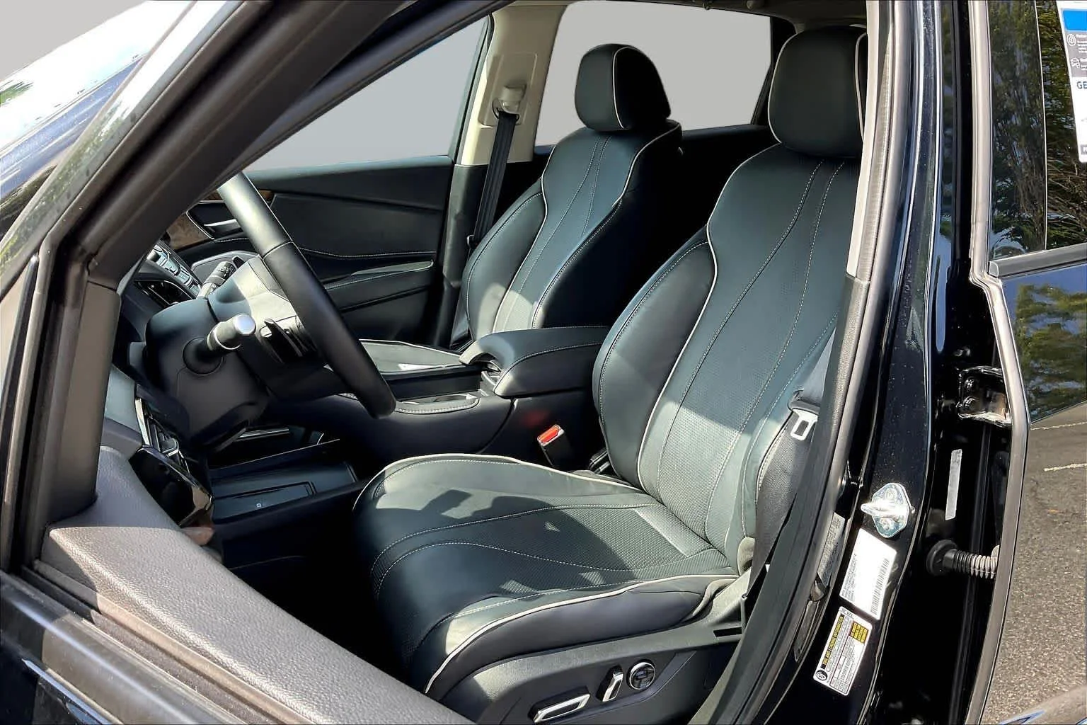 Used 2023 Majestic Black Pearl Acura w/Advance Package image 15
