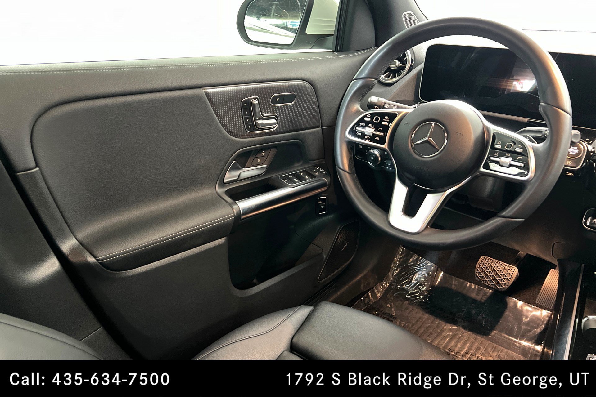 Certified Used 2021 Polar White Mercedes-Benz GLA 250 image 12