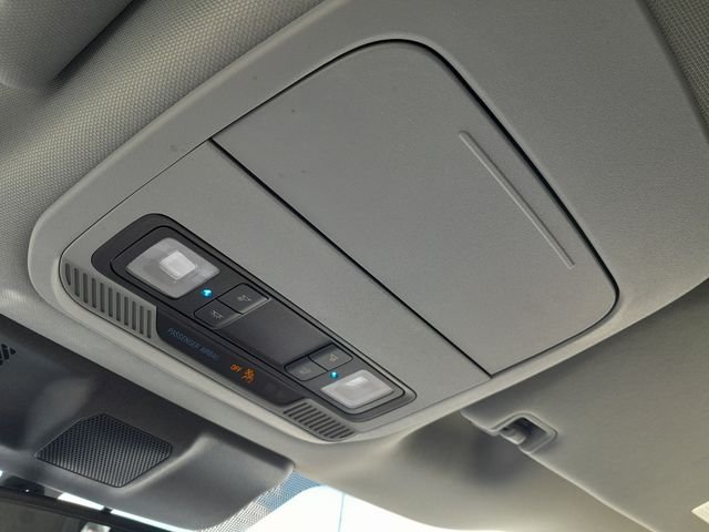 Used 2024 Blue Ford XLT image 29