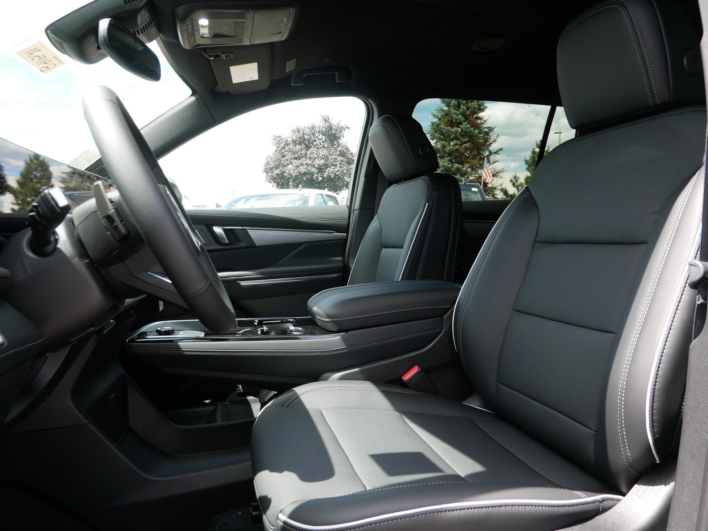 New 2026 Summit White Buick Preferred image 4