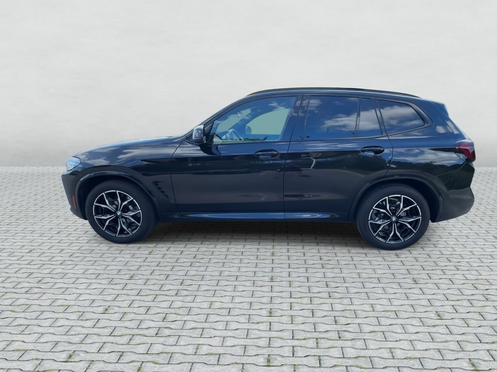 Used 2024 Black BMW xDrive30i image 5