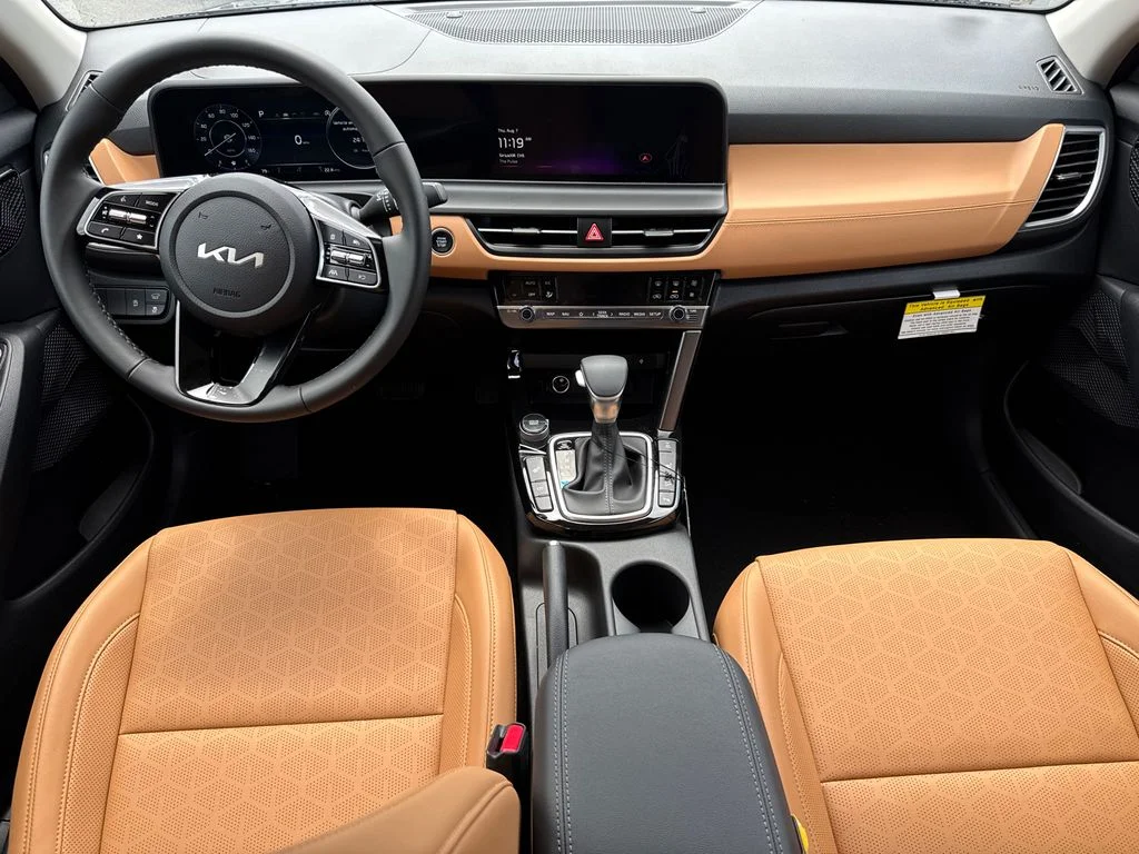 2025 Kia Seltos EX - Photo 24