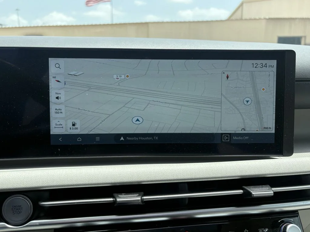 Used 2025 Atlantis Blue Hyundai SEL Convenience image 19