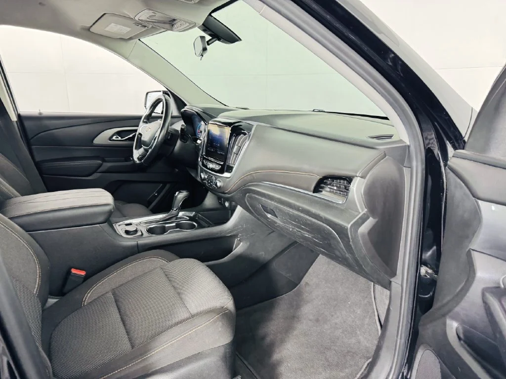 Used 2020 Black Chevrolet LT image 29