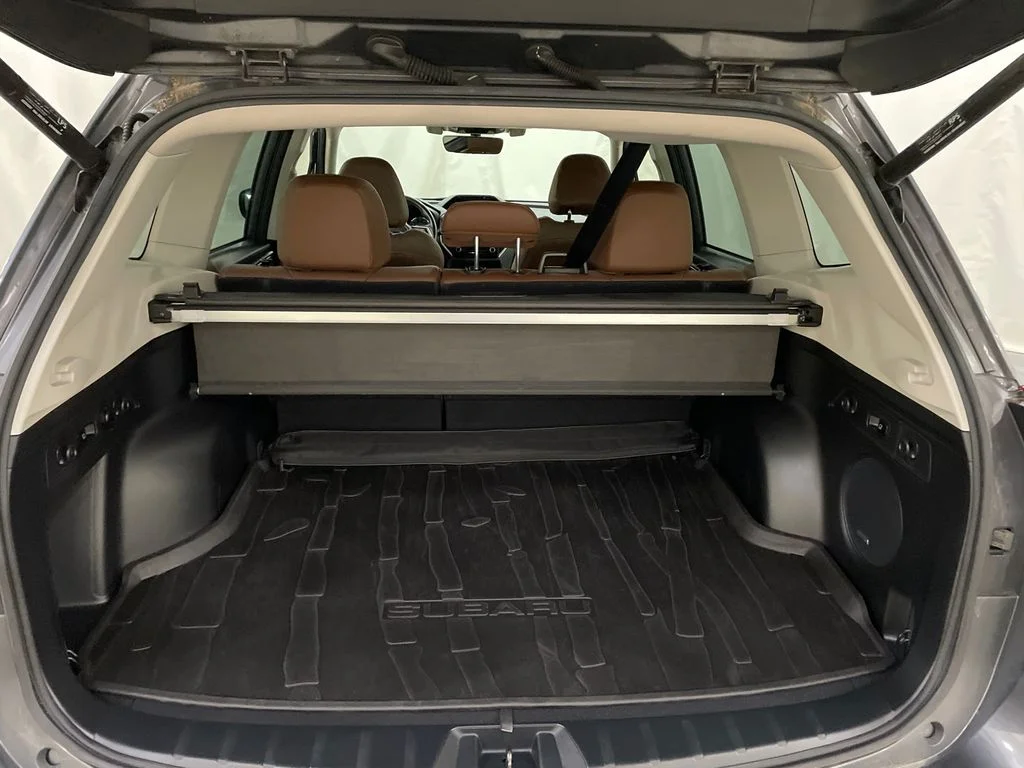 Used 2020 Magnetite Gray Metallic Subaru Touring image 7