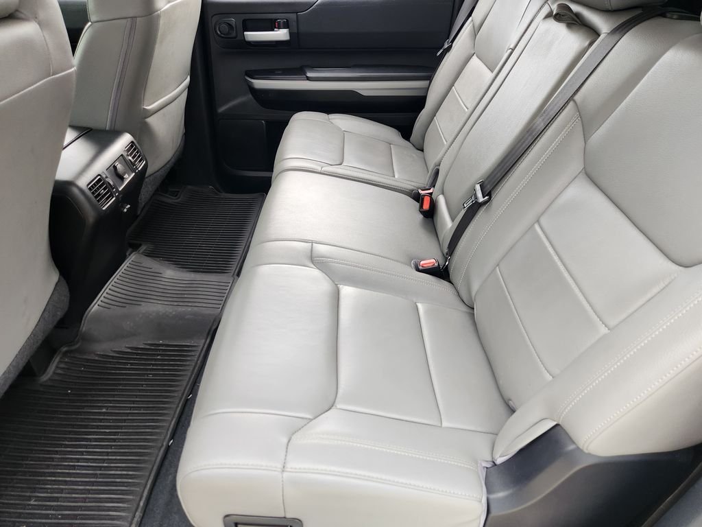 Used 2020 Super White Toyota SR5 image 31