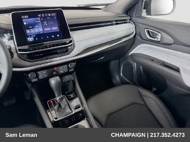 New 2026 Black Jeep Latitude image 22
